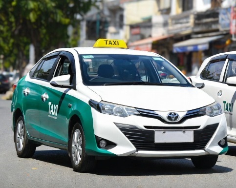 Xe 4 chỗ sang trọng